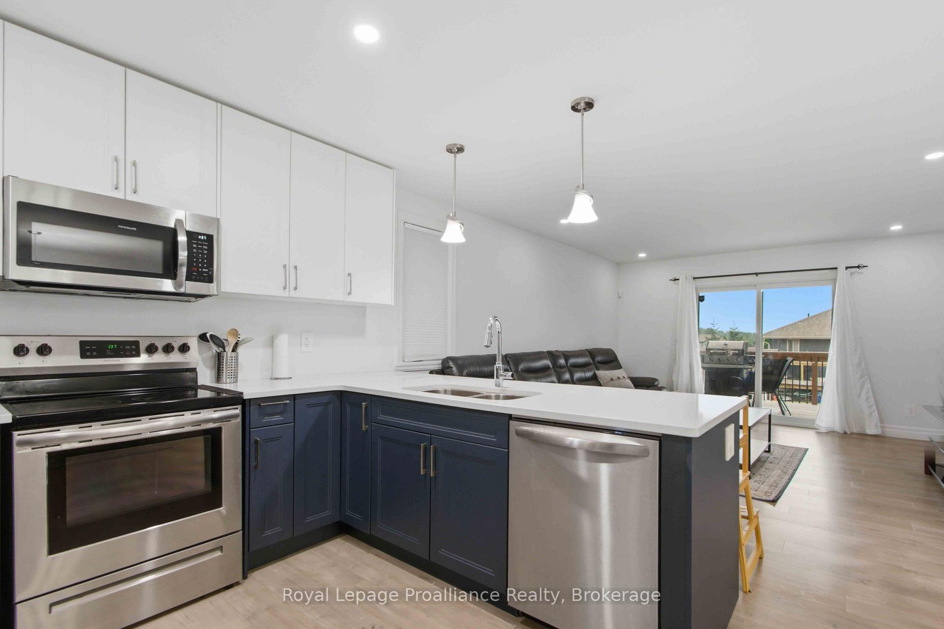 Photo 8 of 21 Cedar Park Crescent, Quinte West, Murray Ward — HOMEH