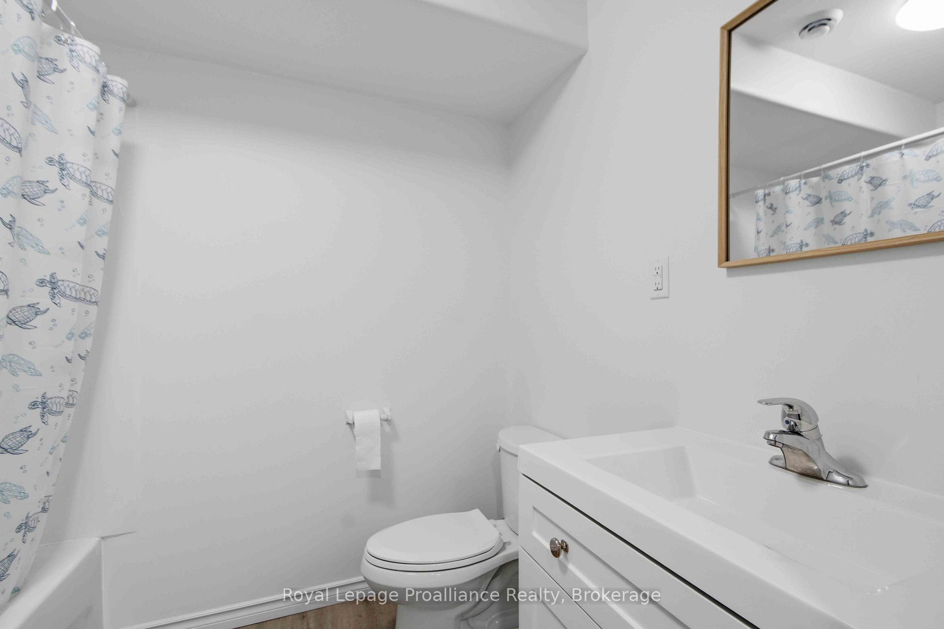 Photo 24 of 21 Cedar Park Crescent, Quinte West, Murray Ward — HOMEH