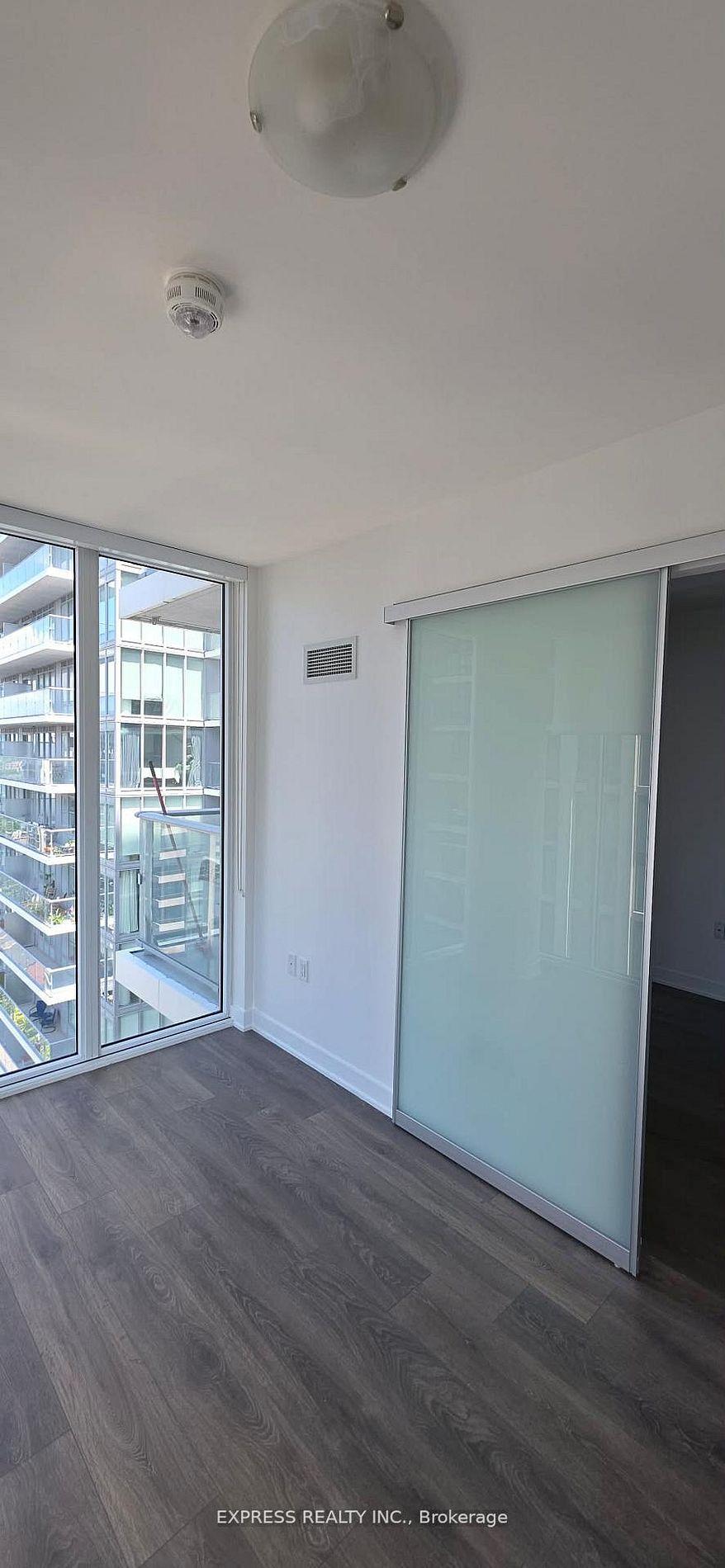 Photo 5 of Unit 2212, 195 Redpath Avenue, Toronto, Mount Pleasant West — HOMEH