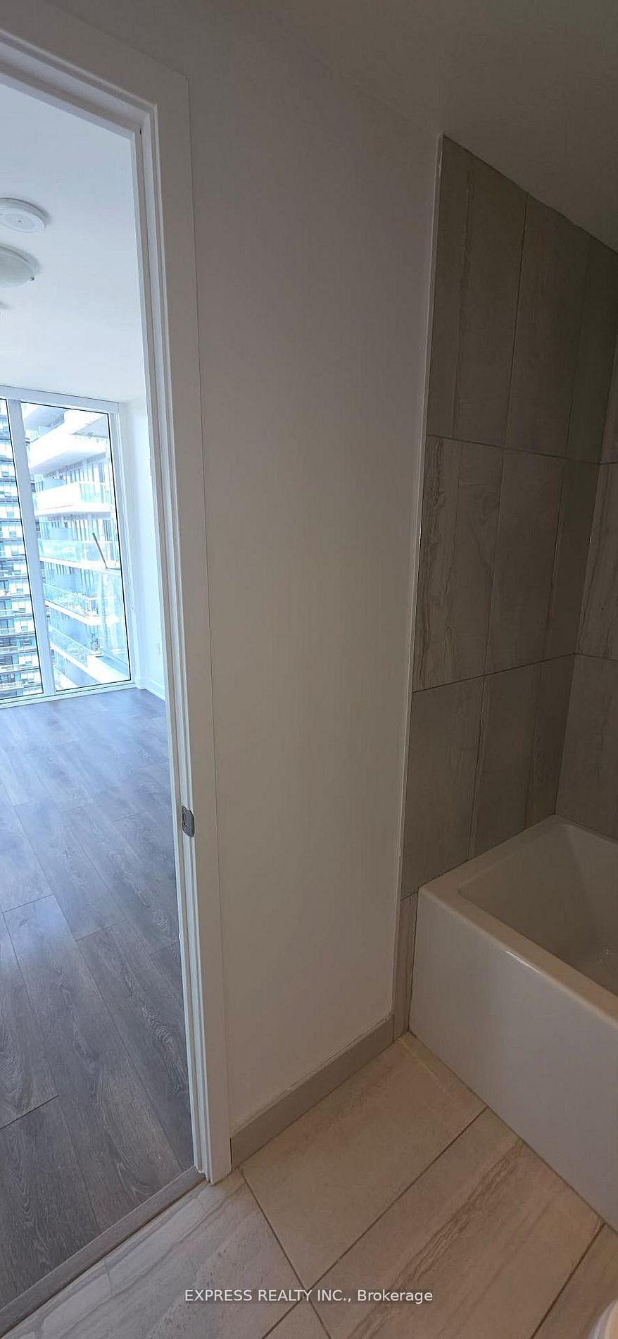 Photo 6 of Unit 2212, 195 Redpath Avenue, Toronto, Mount Pleasant West — HOMEH