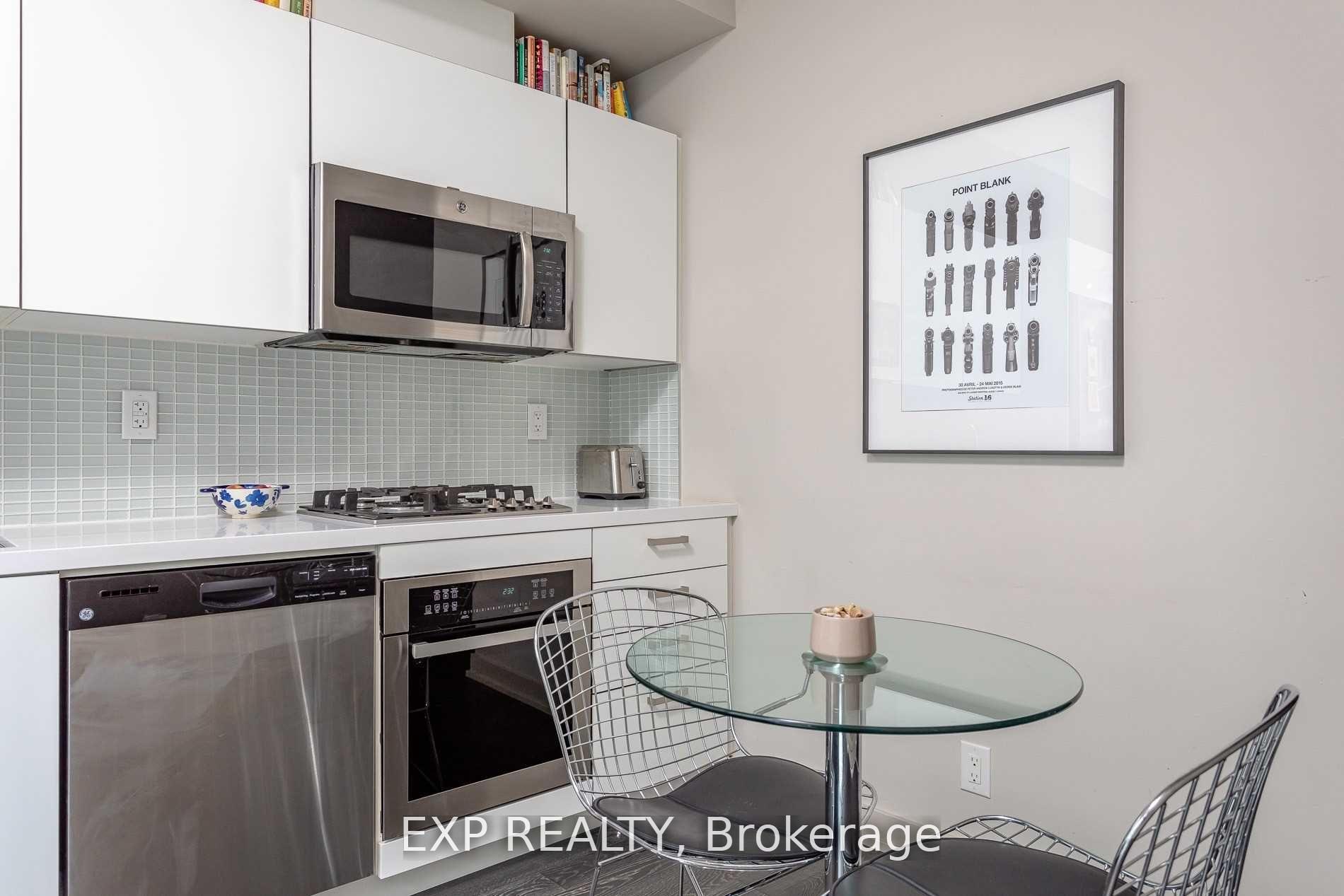 Photo 4 of Unit 416, 39 Brant Street, Toronto, Waterfront Communities — HOMEH