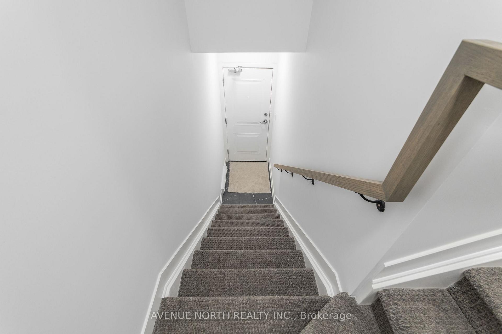 Photo 3 of Unit F, 1055 Cedar Creek Drive, Ottawa, Blossom Park/Kemp Park/Findlay Creek — HOMEH