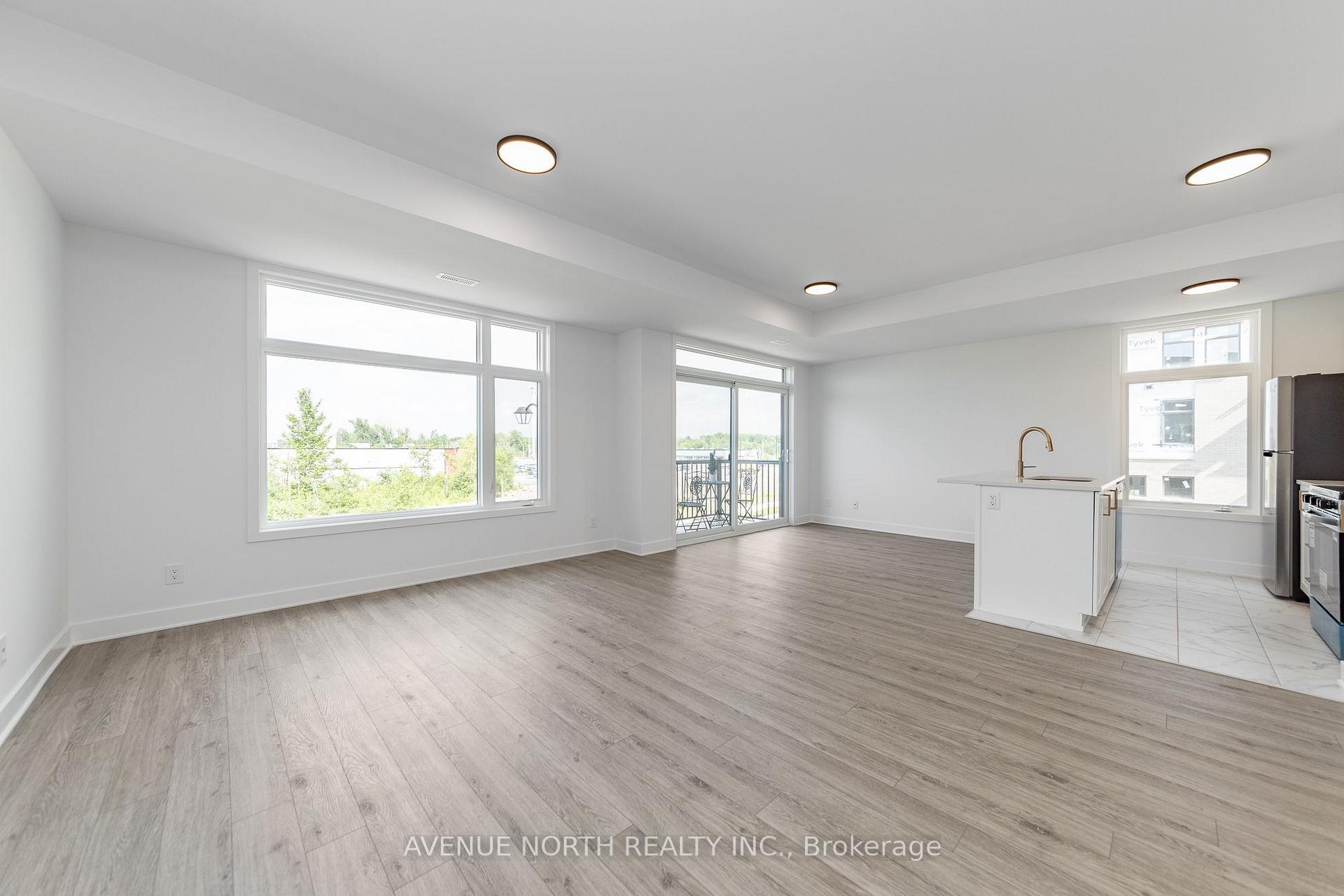 Photo 4 of Unit F, 1055 Cedar Creek Drive, Ottawa, Blossom Park/Kemp Park/Findlay Creek — HOMEH