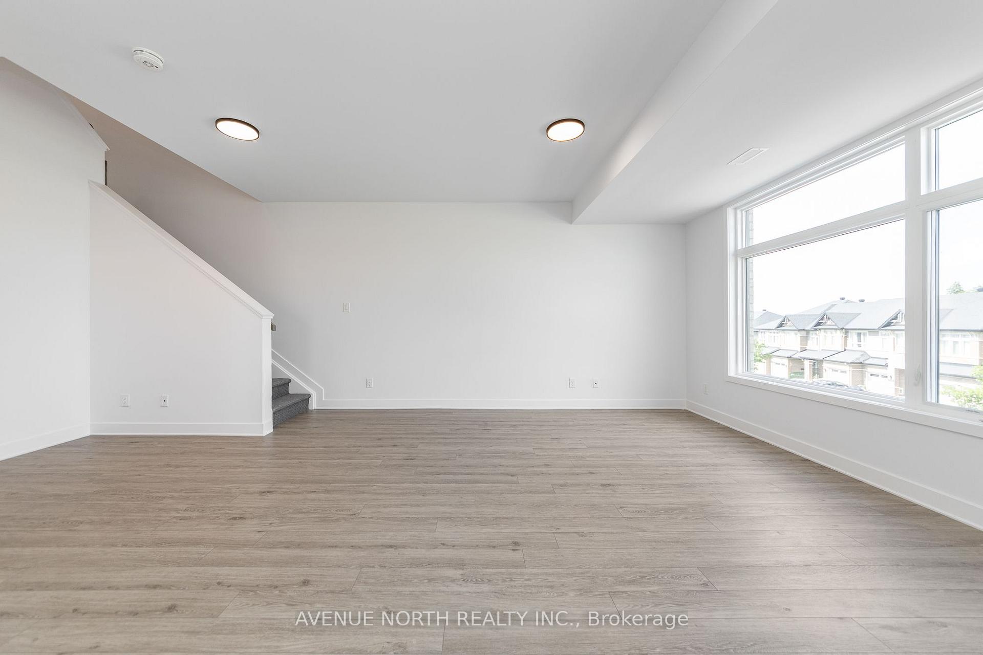 Photo 12 of Unit F, 1055 Cedar Creek Drive, Ottawa, Blossom Park/Kemp Park/Findlay Creek — HOMEH