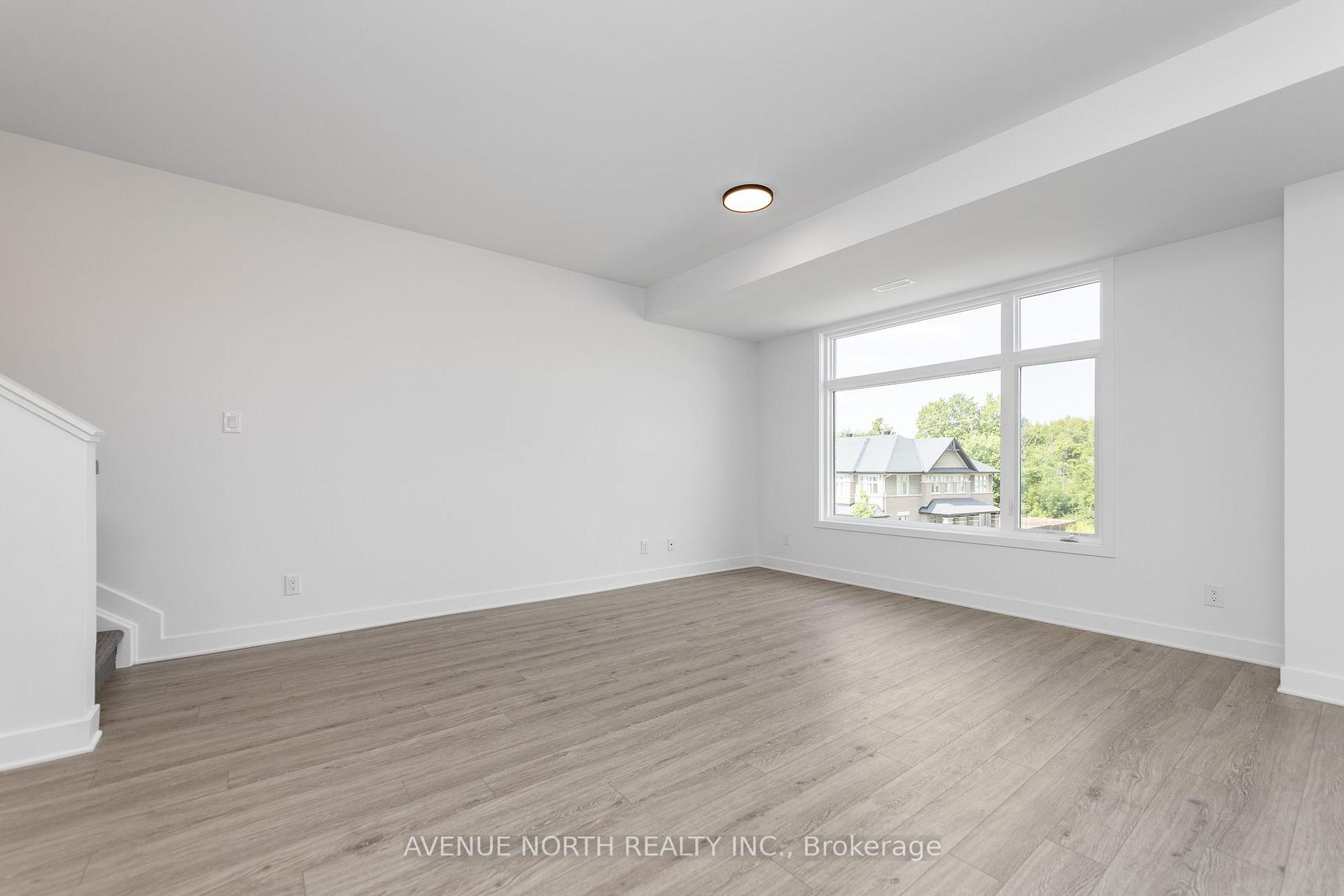 Photo 13 of Unit F, 1055 Cedar Creek Drive, Ottawa, Blossom Park/Kemp Park/Findlay Creek — HOMEH