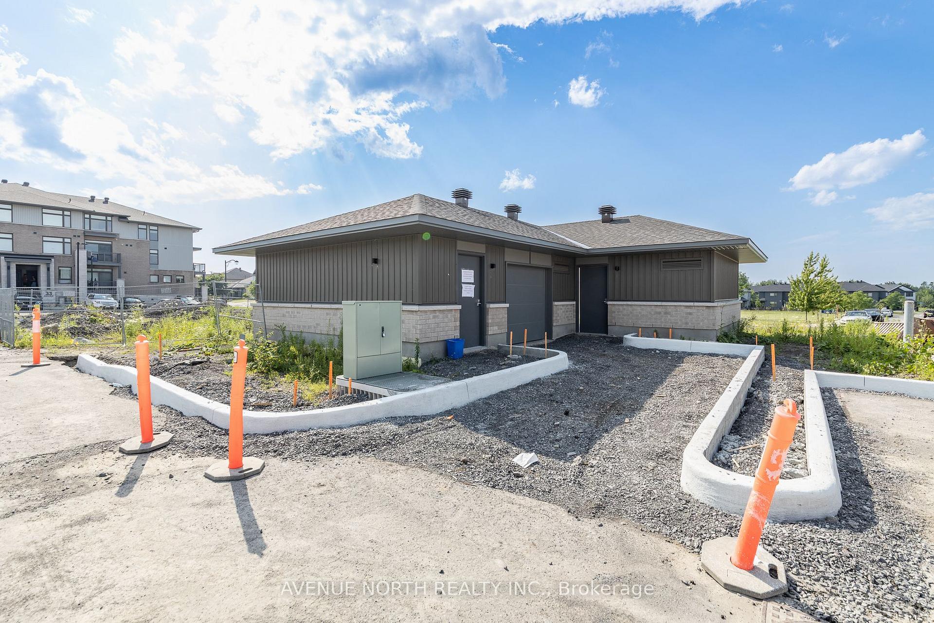 Photo 34 of Unit F, 1055 Cedar Creek Drive, Ottawa, Blossom Park/Kemp Park/Findlay Creek — HOMEH