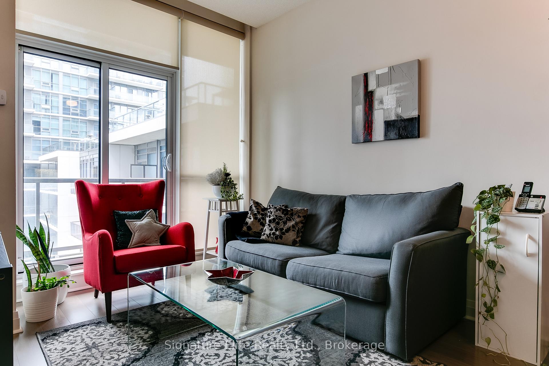 Photo 2 of Unit 526, 1185 The Queensway, Etobicoke, Islington-City Centre West — HOMEH