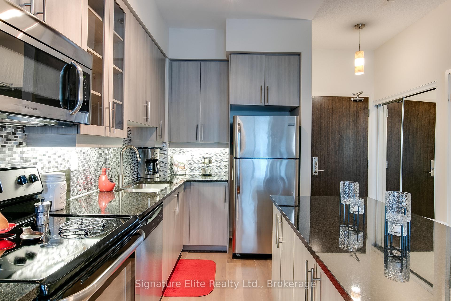 Photo 6 of Unit 526, 1185 The Queensway, Etobicoke, Islington-City Centre West — HOMEH