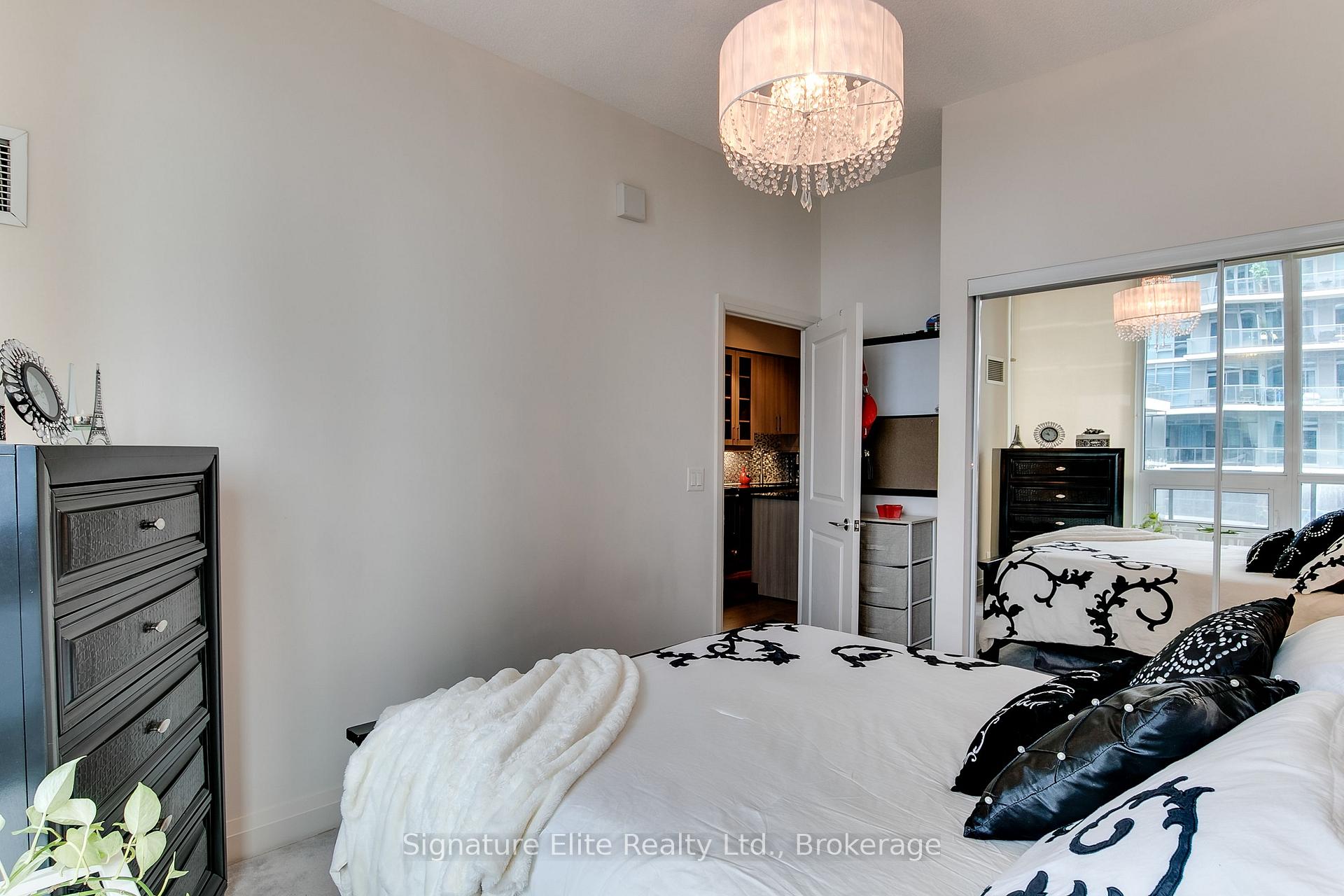 Photo 10 of Unit 526, 1185 The Queensway, Etobicoke, Islington-City Centre West — HOMEH