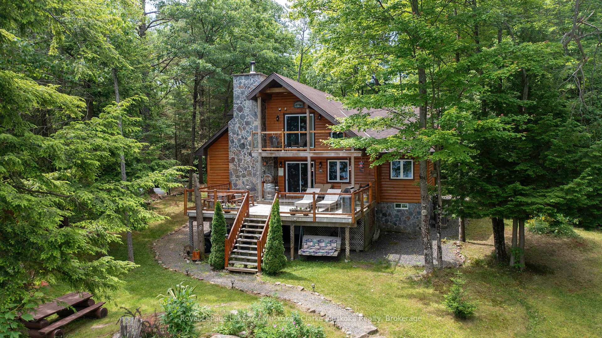 Photo of Unit 1, 1041 Summit Road