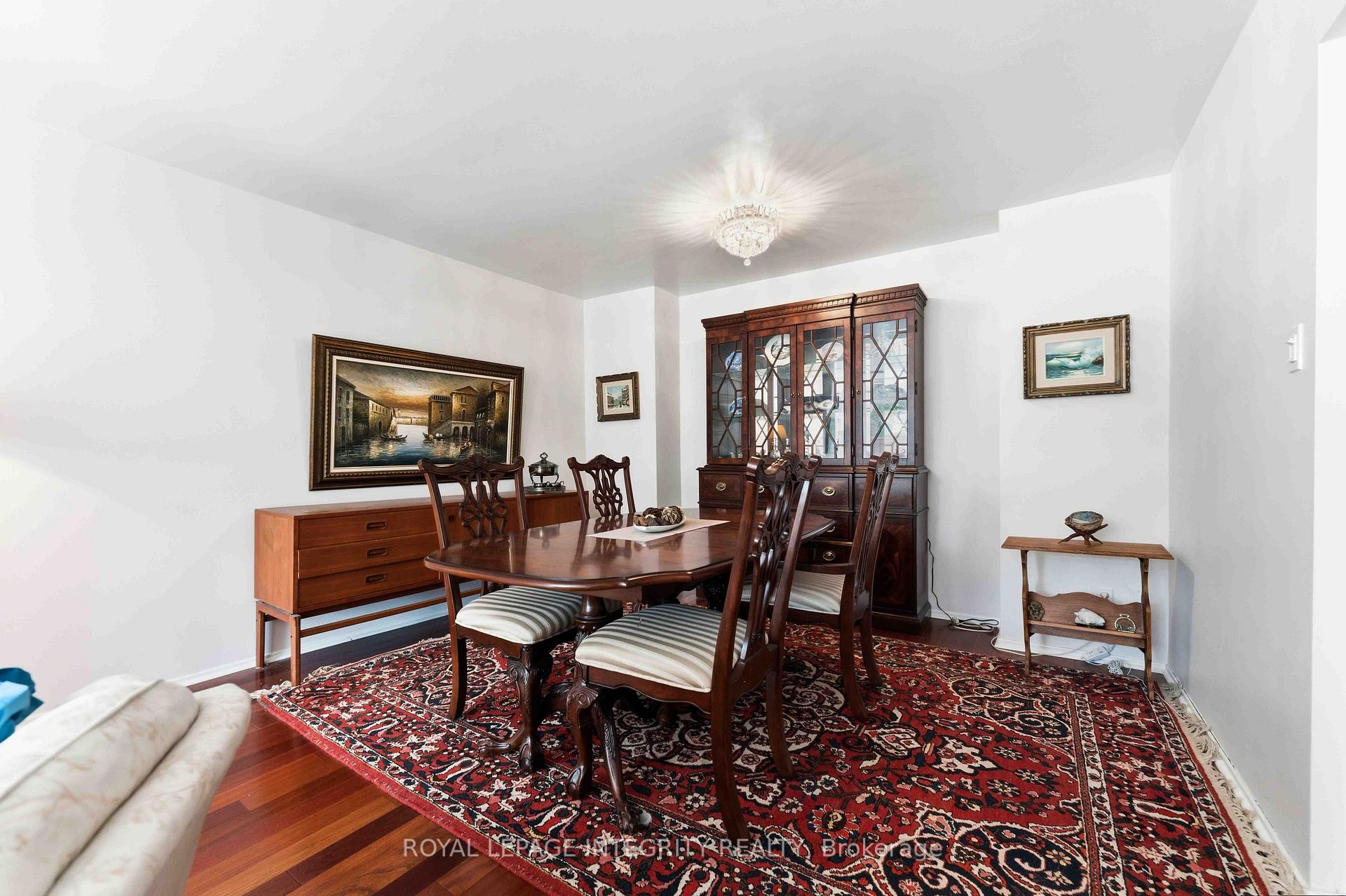 Photo 8 of Unit 27, 100 Hillside Drive, Ottawa, Viscount Alexander Park — HOMEH