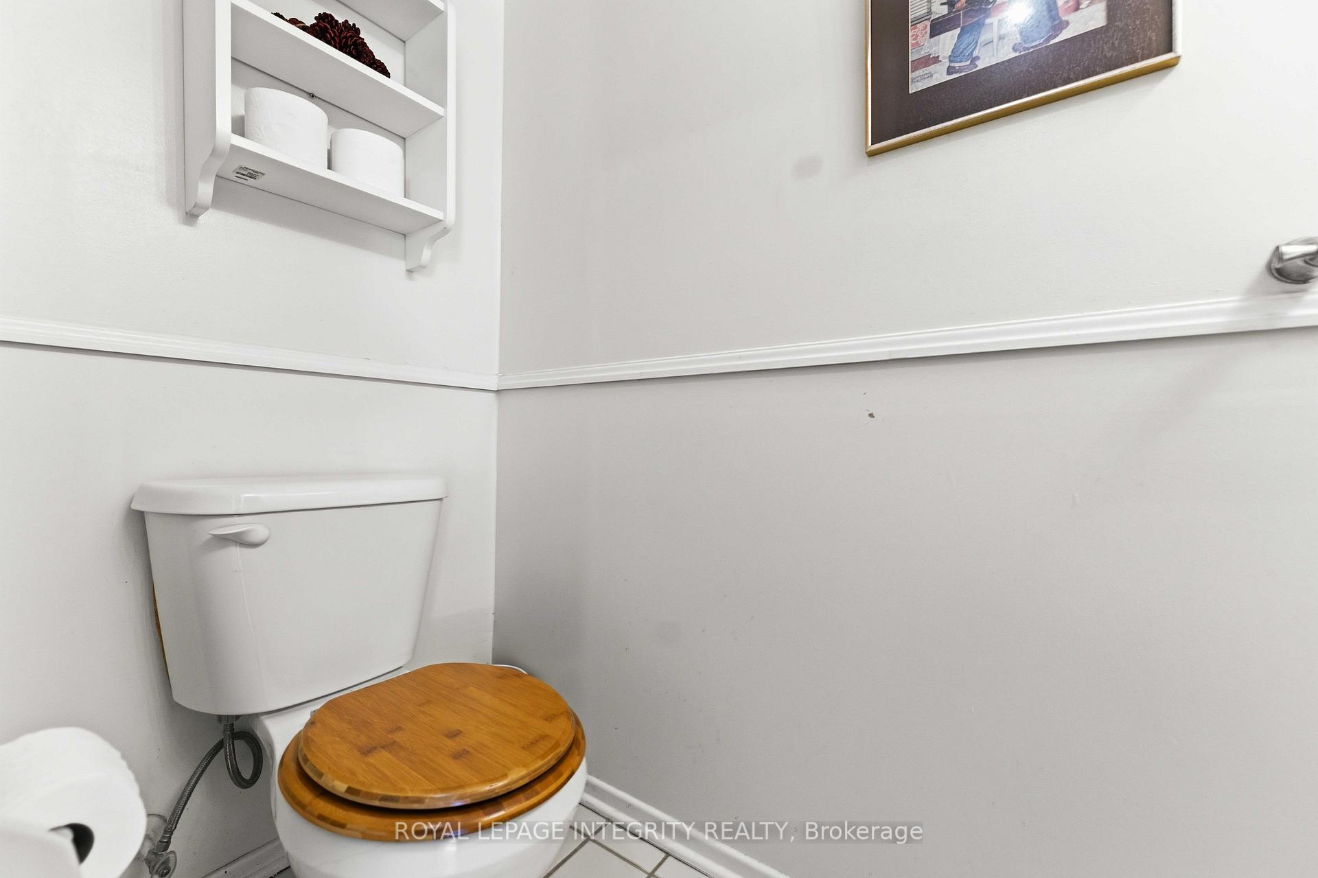 Photo 14 of Unit 27, 100 Hillside Drive, Ottawa, Viscount Alexander Park — HOMEH