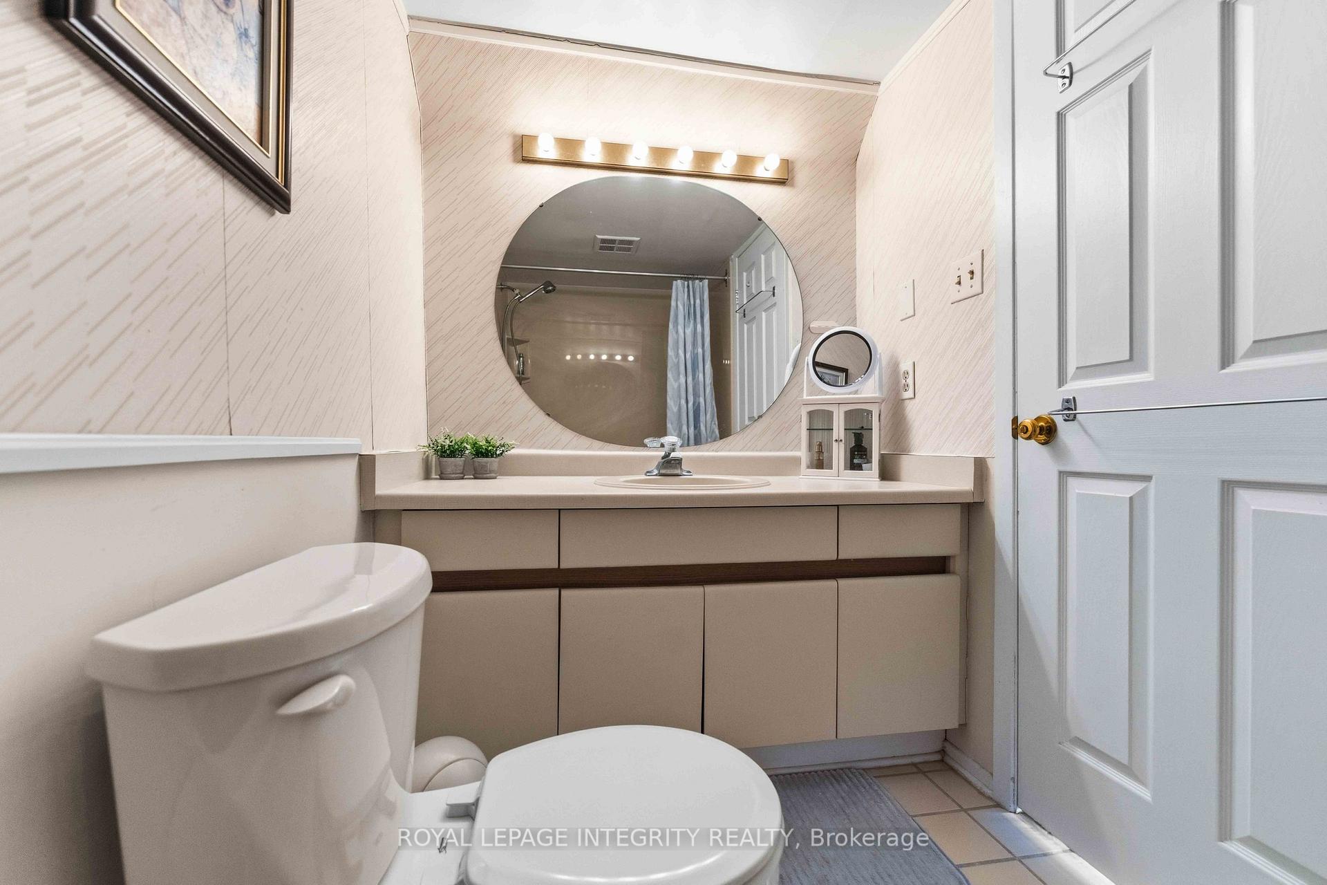 Photo 20 of Unit 27, 100 Hillside Drive, Ottawa, Viscount Alexander Park — HOMEH