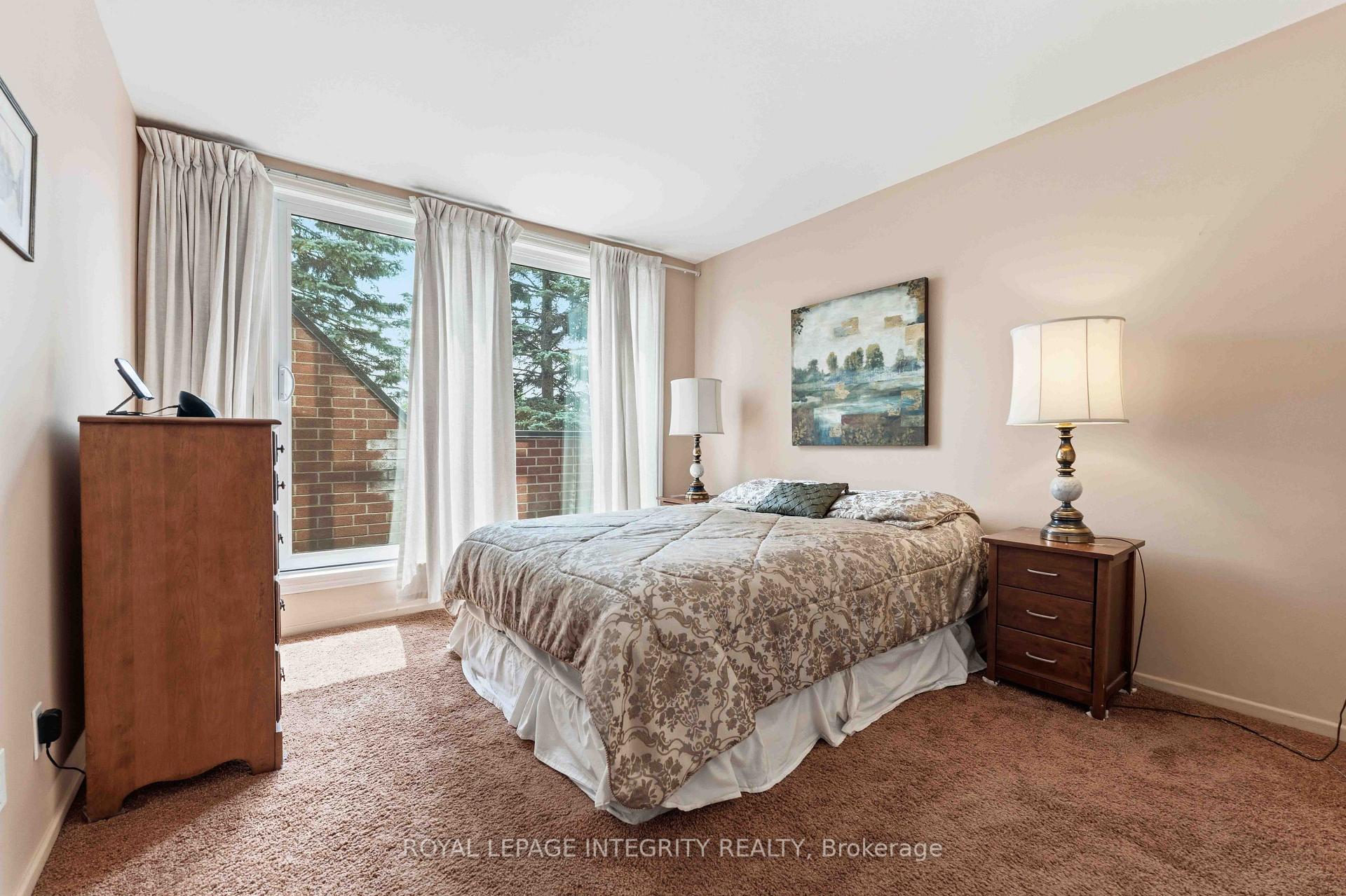 Photo 22 of Unit 27, 100 Hillside Drive, Ottawa, Viscount Alexander Park — HOMEH