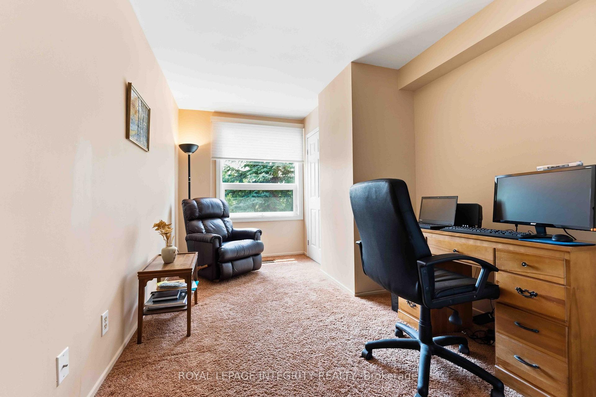 Photo 27 of Unit 27, 100 Hillside Drive, Ottawa, Viscount Alexander Park — HOMEH