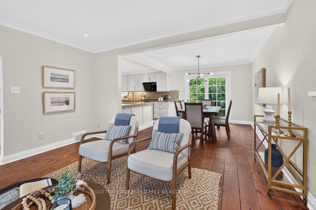 Photo 7 of 122 Strath Avenue, Etobicoke, Kingsway South — HOMEH
