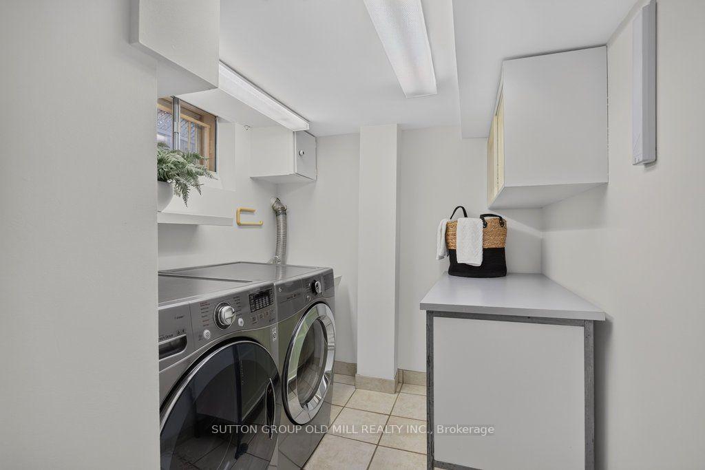 Photo 26 of 122 Strath Avenue, Etobicoke, Kingsway South — HOMEH
