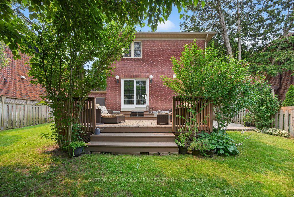 Photo 29 of 122 Strath Avenue, Etobicoke, Kingsway South — HOMEH