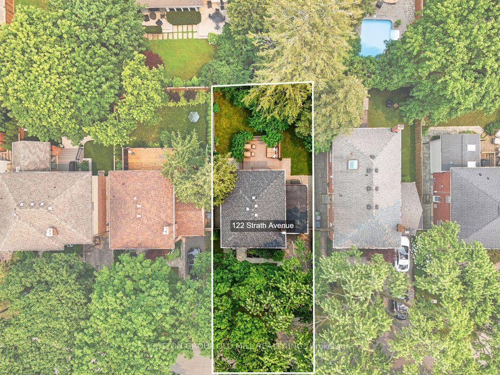 Photo 30 of 122 Strath Avenue, Etobicoke, Kingsway South — HOMEH