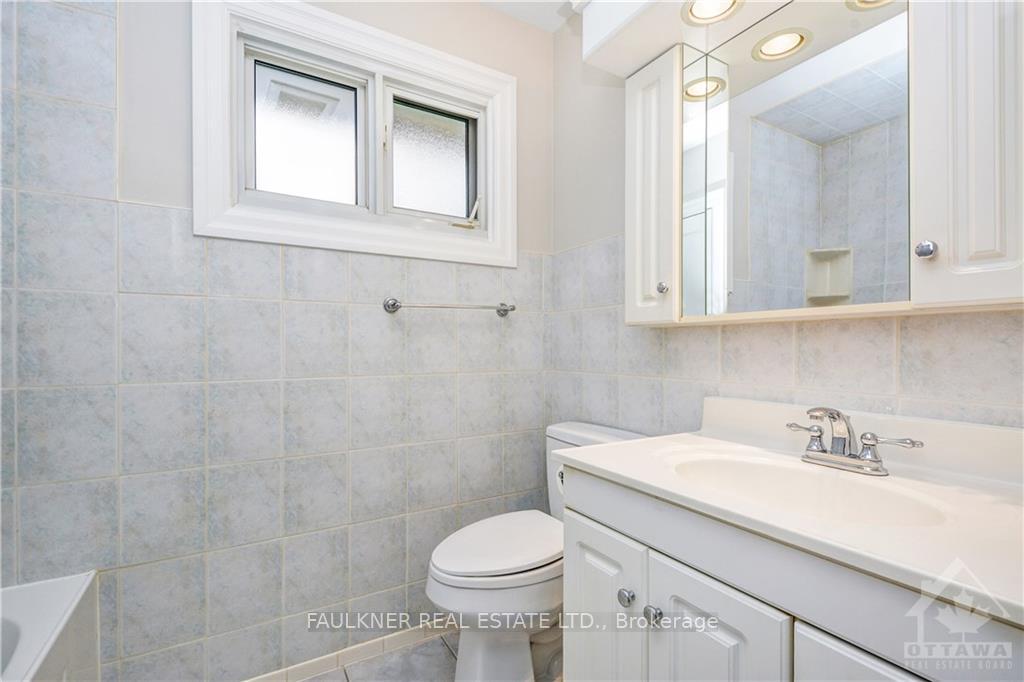 Photo 13 of 520 Keats Avenue, Ottawa, Riverview Park — HOMEH