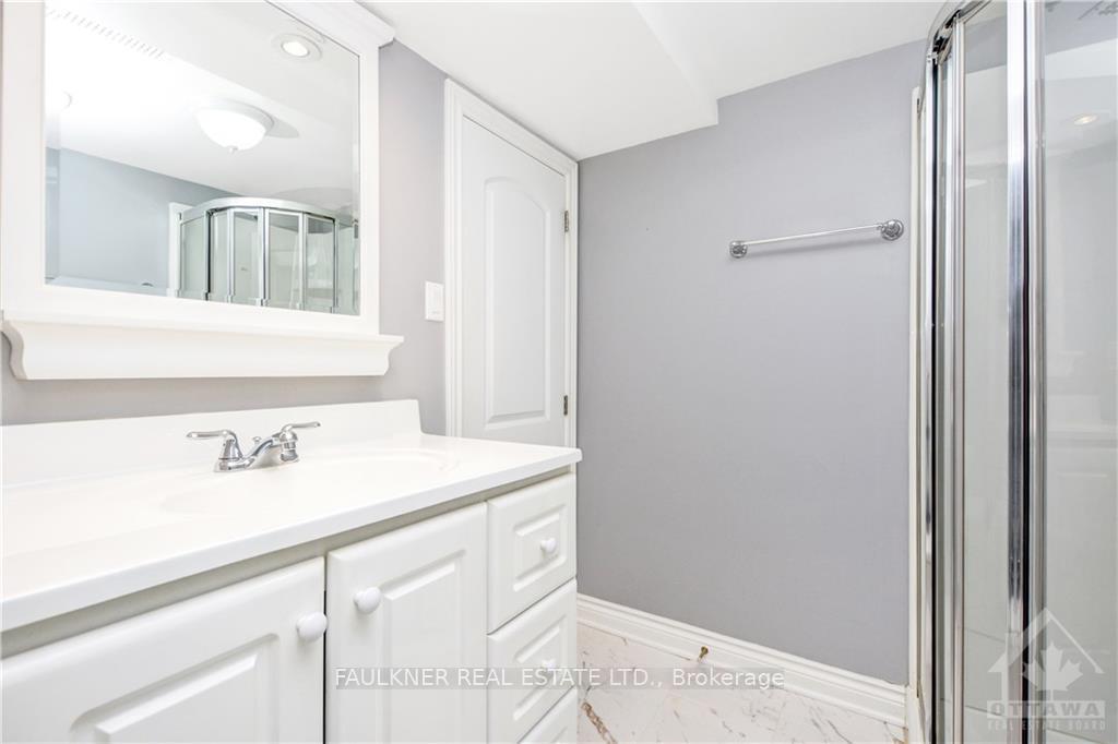 Photo 19 of 520 Keats Avenue, Ottawa, Riverview Park — HOMEH