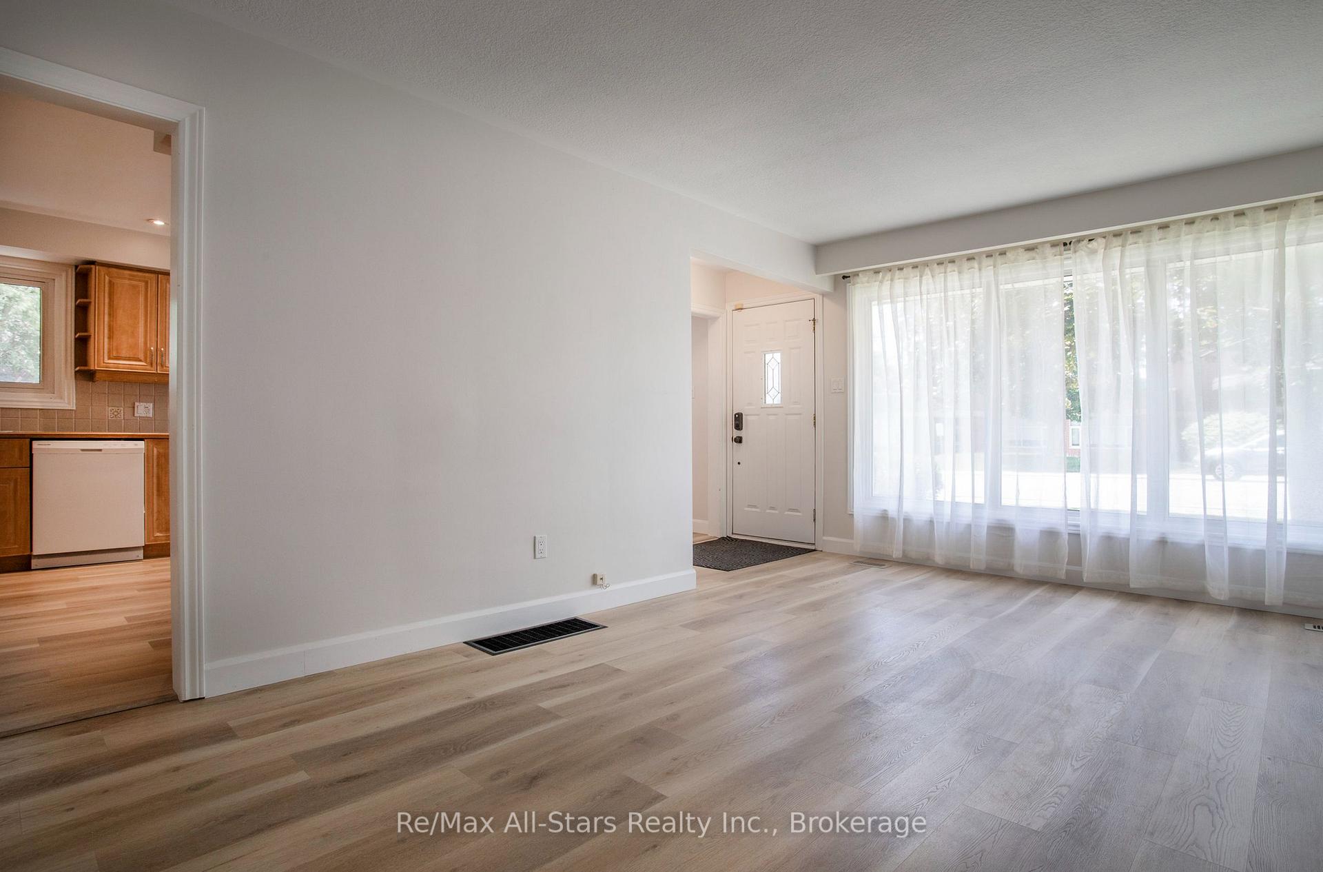 Photo 5 of 133 Rosa Street, Scugog, Port Perry — HOMEH