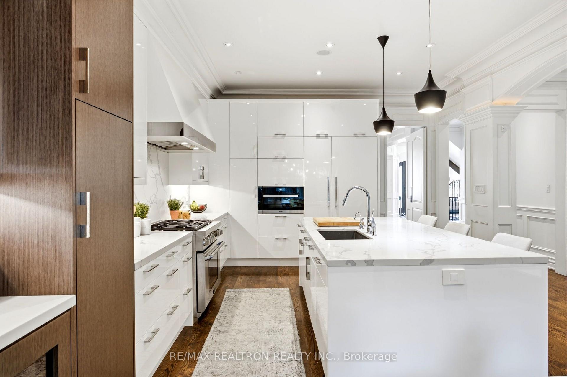 Photo 19 of 268 Brooke Avenue, Toronto, Bedford Park-Nortown — HOMEH