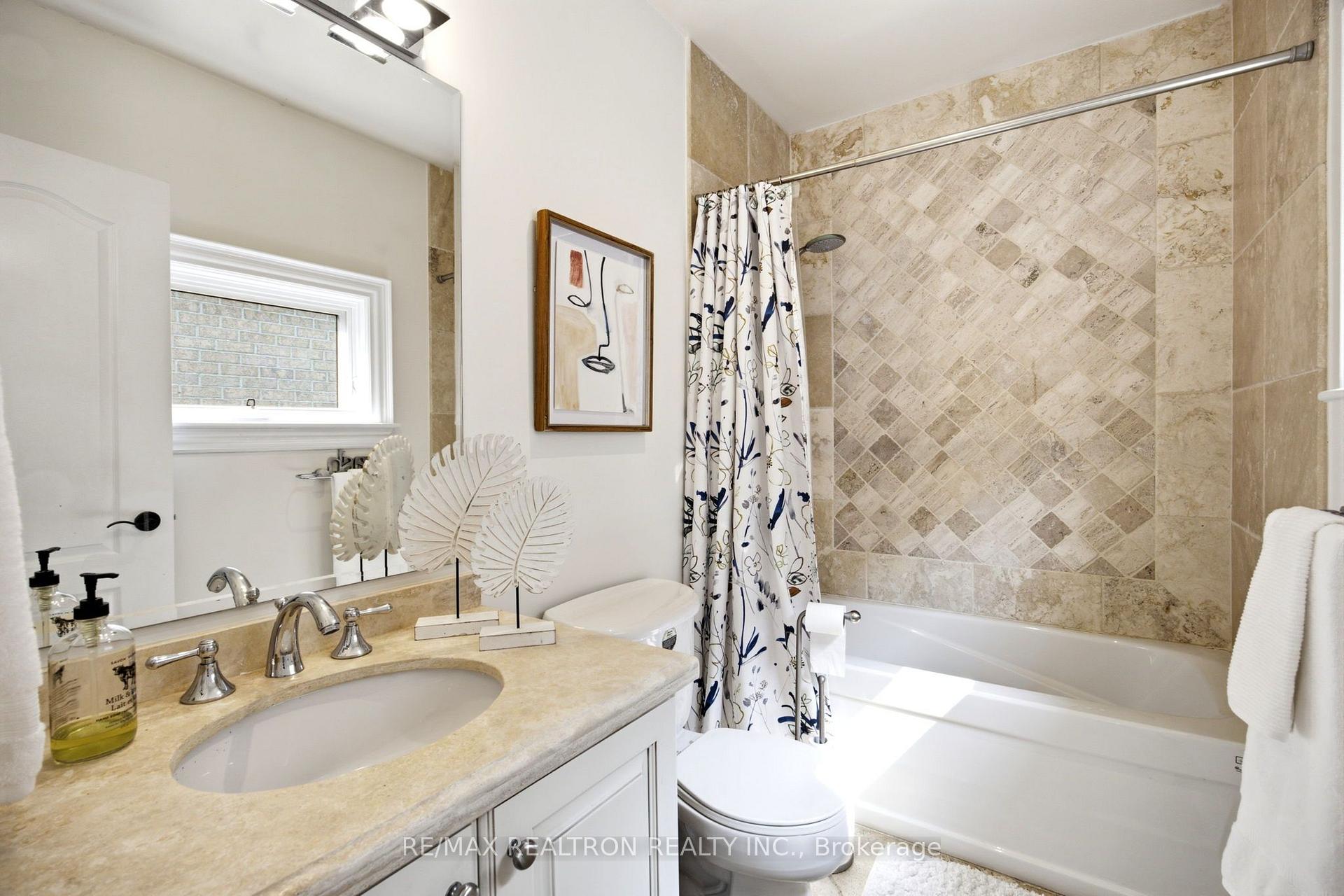 Photo 37 of 268 Brooke Avenue, Toronto, Bedford Park-Nortown — HOMEH