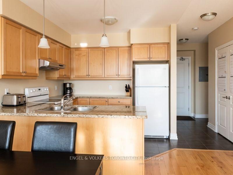 Photo 10 of Unit 2002, 801 Bay Street, Toronto, Bay Street Corridor — HOMEH