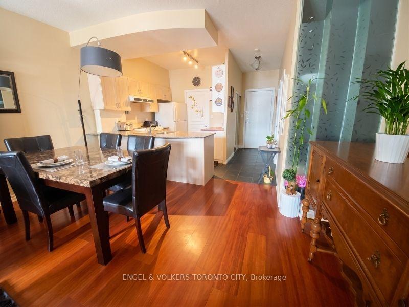 Photo 11 of Unit 2002, 801 Bay Street, Toronto, Bay Street Corridor — HOMEH