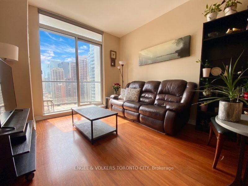 Photo 12 of Unit 2002, 801 Bay Street, Toronto, Bay Street Corridor — HOMEH