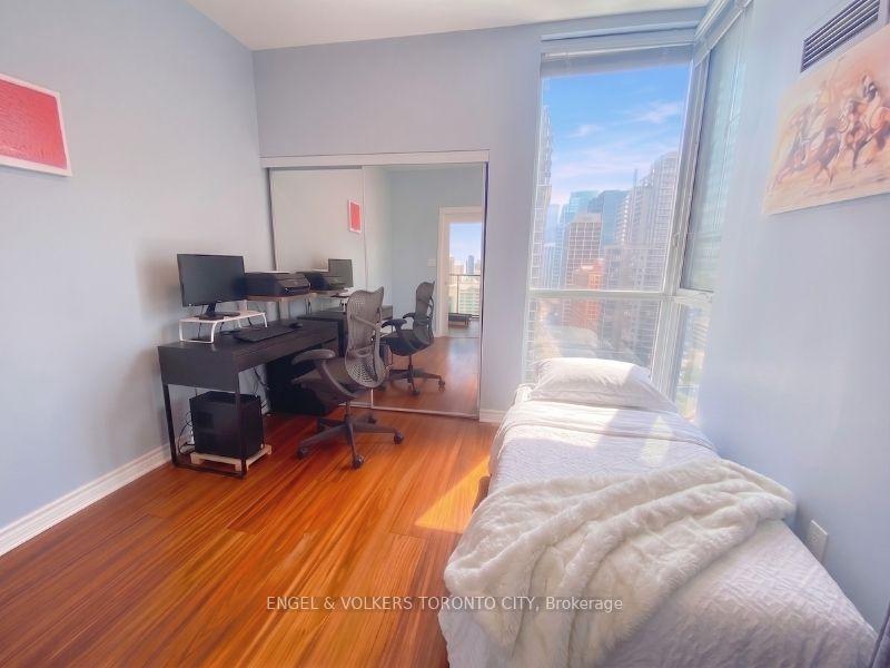 Photo 13 of Unit 2002, 801 Bay Street, Toronto, Bay Street Corridor — HOMEH