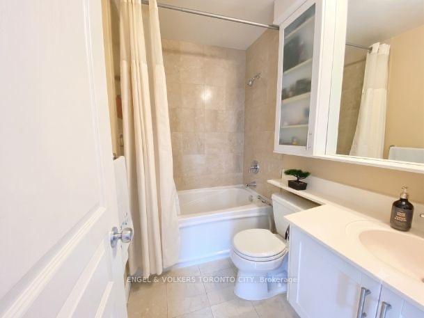 Photo 16 of Unit 2002, 801 Bay Street, Toronto, Bay Street Corridor — HOMEH
