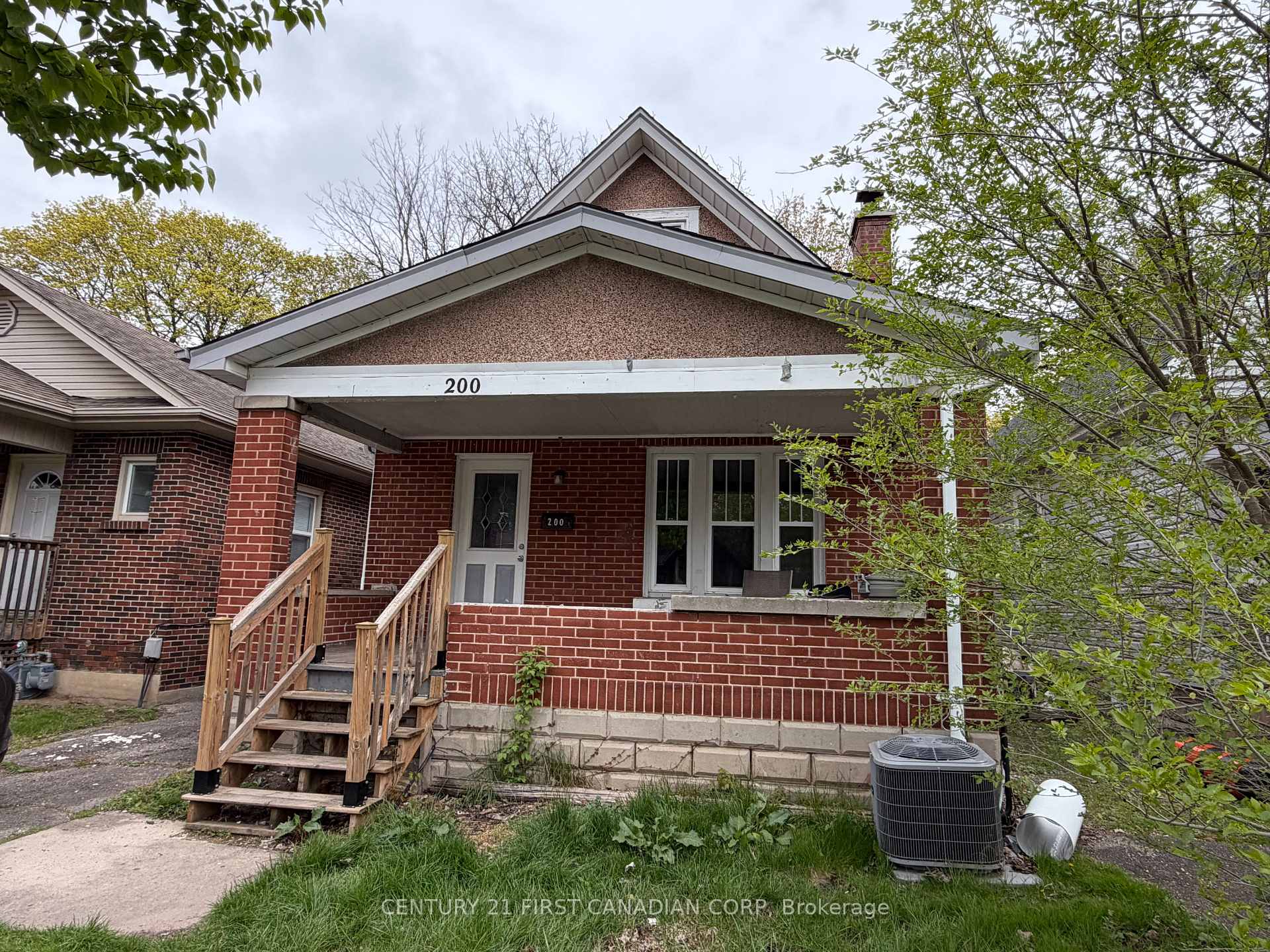 Photo 2 of 200 Huron Street, London, East B — HOMEH