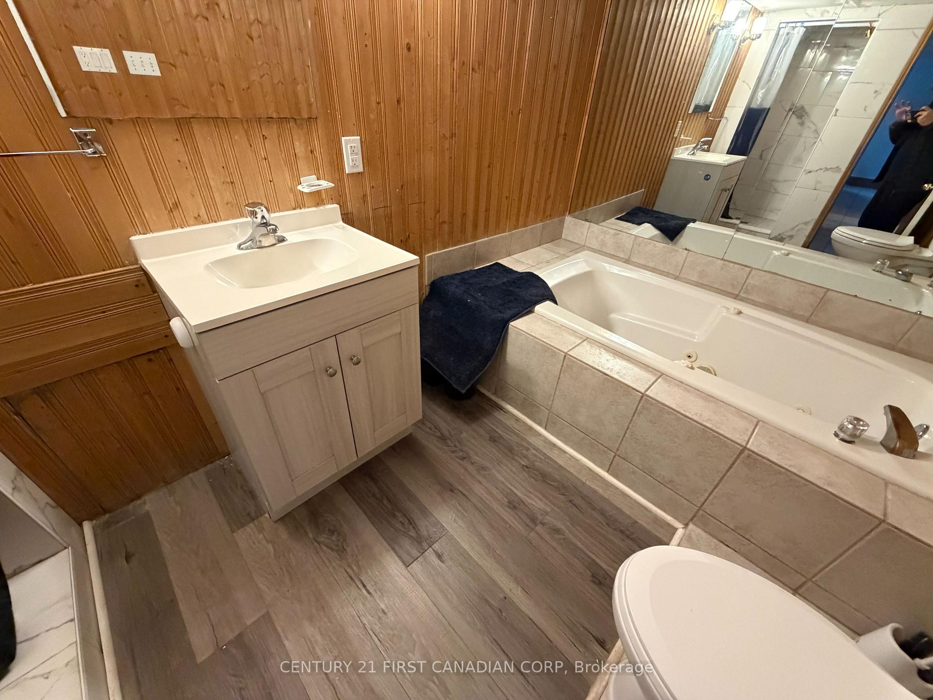 Photo 12 of 200 Huron Street, London, East B — HOMEH