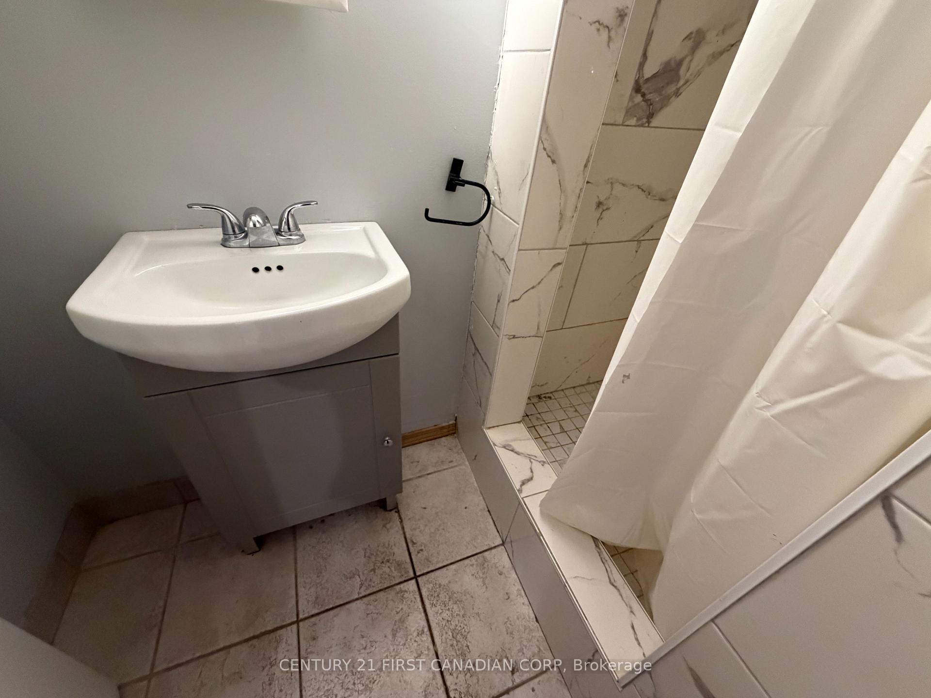 Photo 13 of 200 Huron Street, London, East B — HOMEH