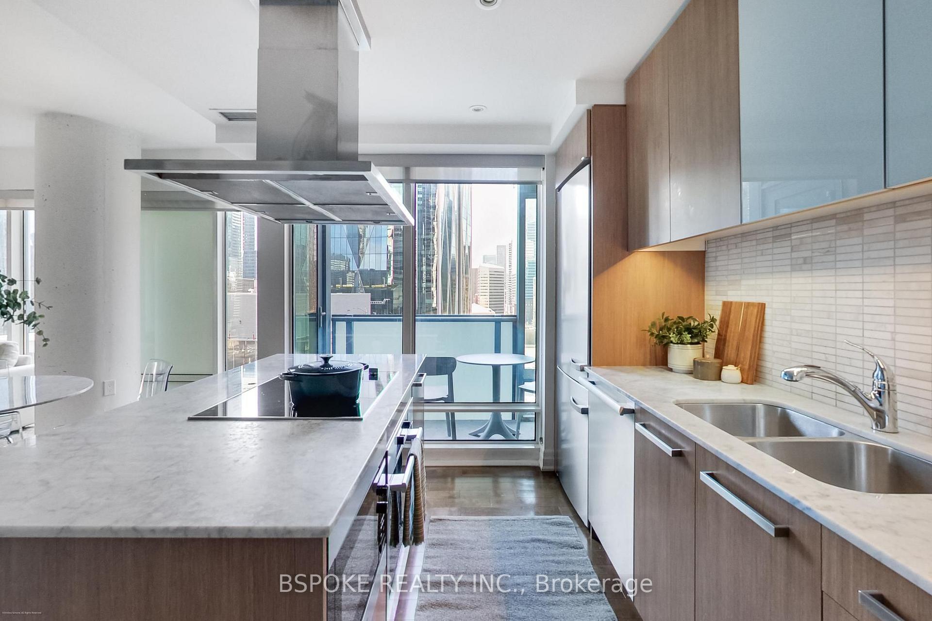 Photo 7 of Unit 1502, 8 The Esplanade Avenue, Toronto, Waterfront Communities — HOMEH