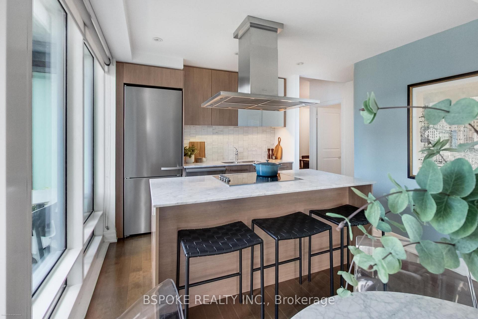 Photo 5 of Unit 1502, 8 The Esplanade Avenue, Toronto, Waterfront Communities — HOMEH