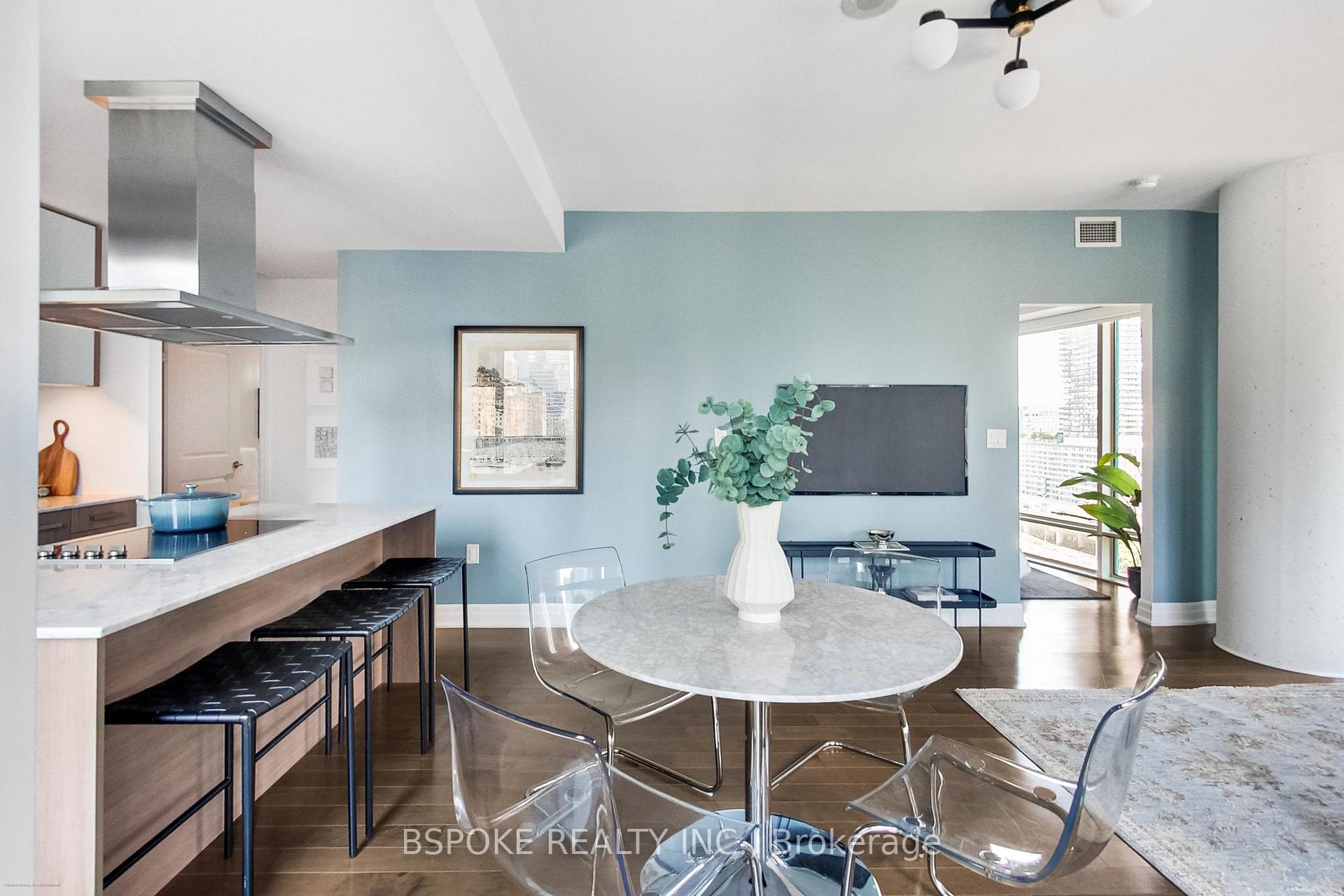 Photo 6 of Unit 1502, 8 The Esplanade Avenue, Toronto, Waterfront Communities — HOMEH