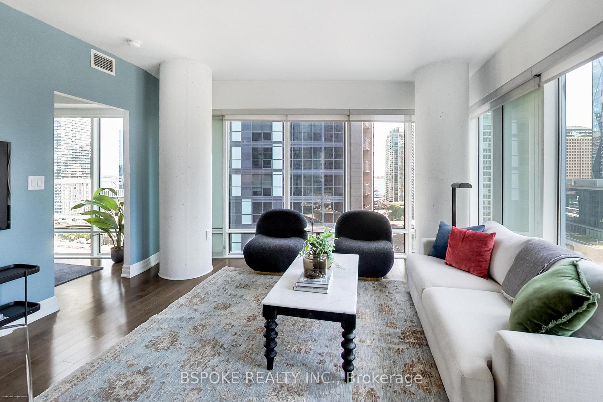 Photo 17 of Unit 1502, 8 The Esplanade Avenue, Toronto, Waterfront Communities — HOMEH