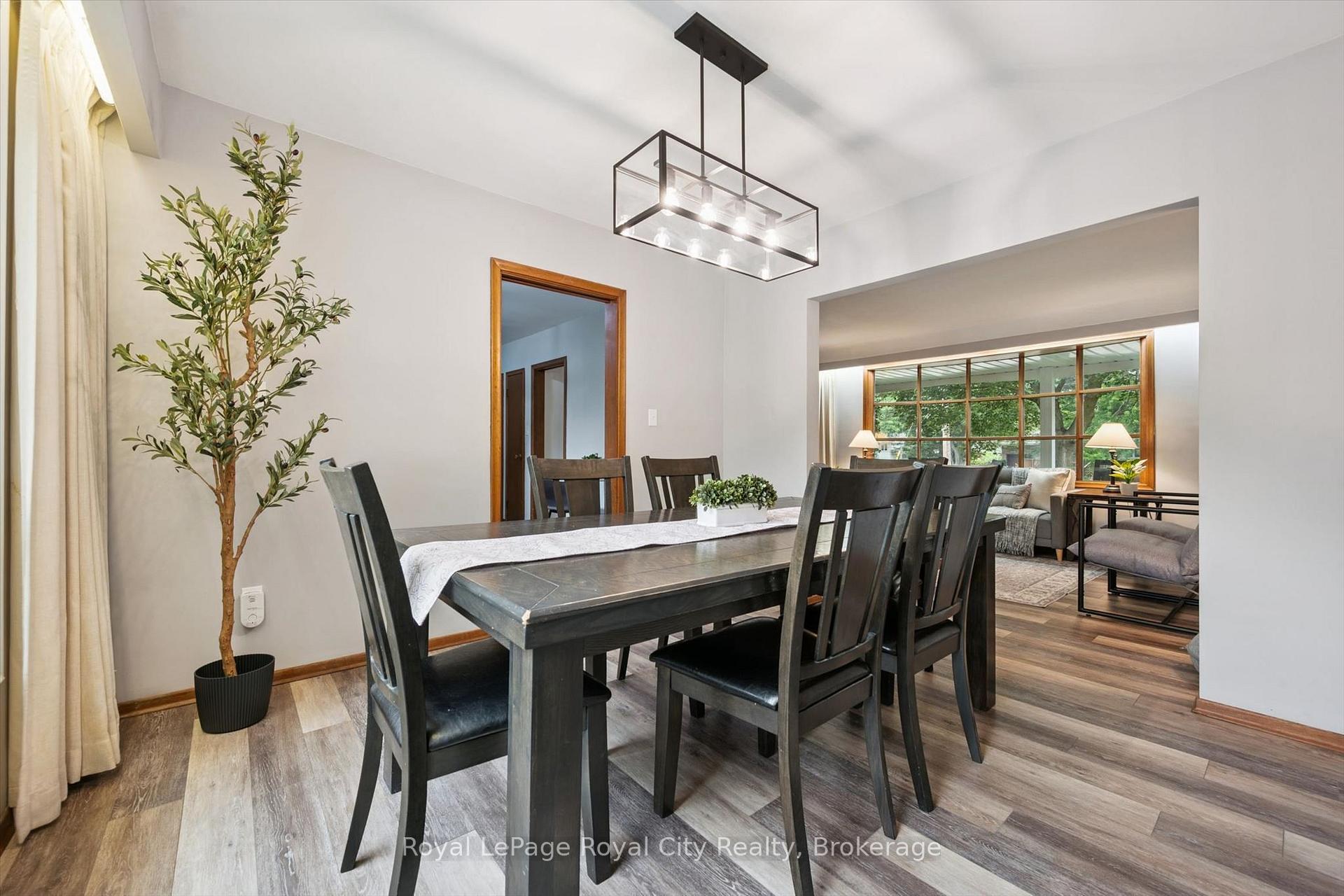 Photo 13 of 30 Westminster Avenue, Guelph, St. George's — HOMEH