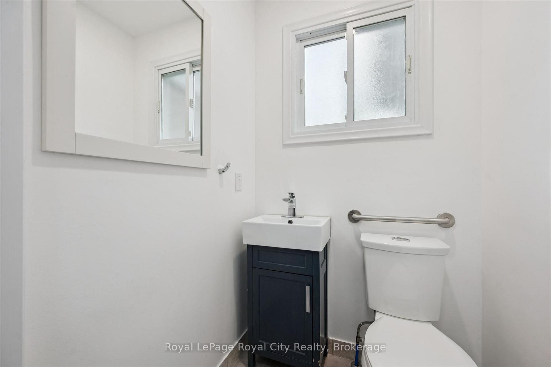 Photo 22 of 30 Westminster Avenue, Guelph, St. George's — HOMEH