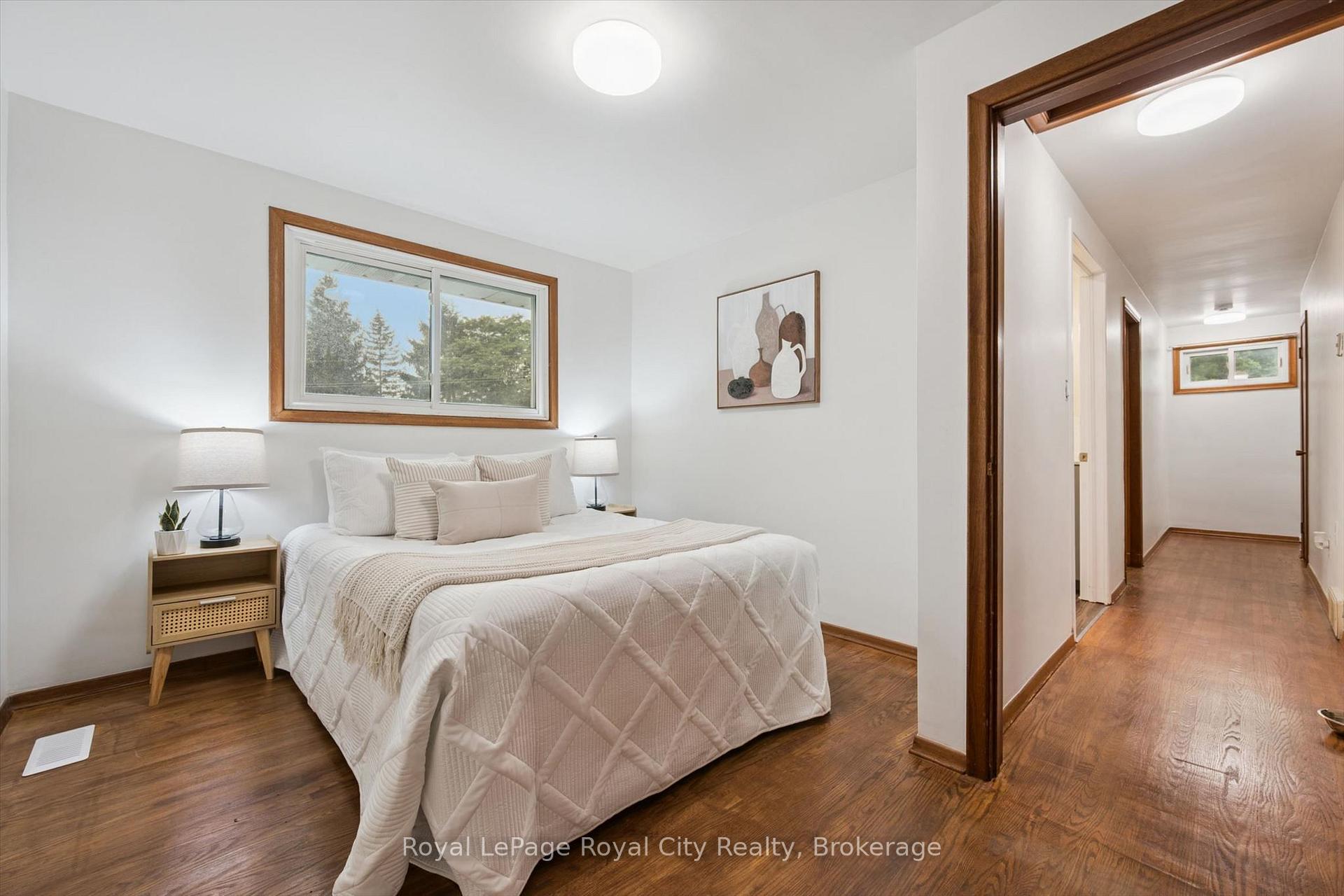 Photo 27 of 30 Westminster Avenue, Guelph, St. George's — HOMEH