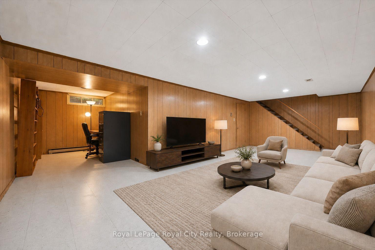 Photo 31 of 30 Westminster Avenue, Guelph, St. George's — HOMEH