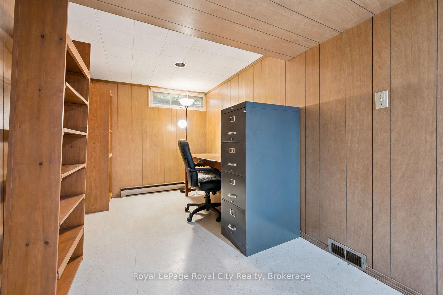 Photo 32 of 30 Westminster Avenue, Guelph, St. George's — HOMEH