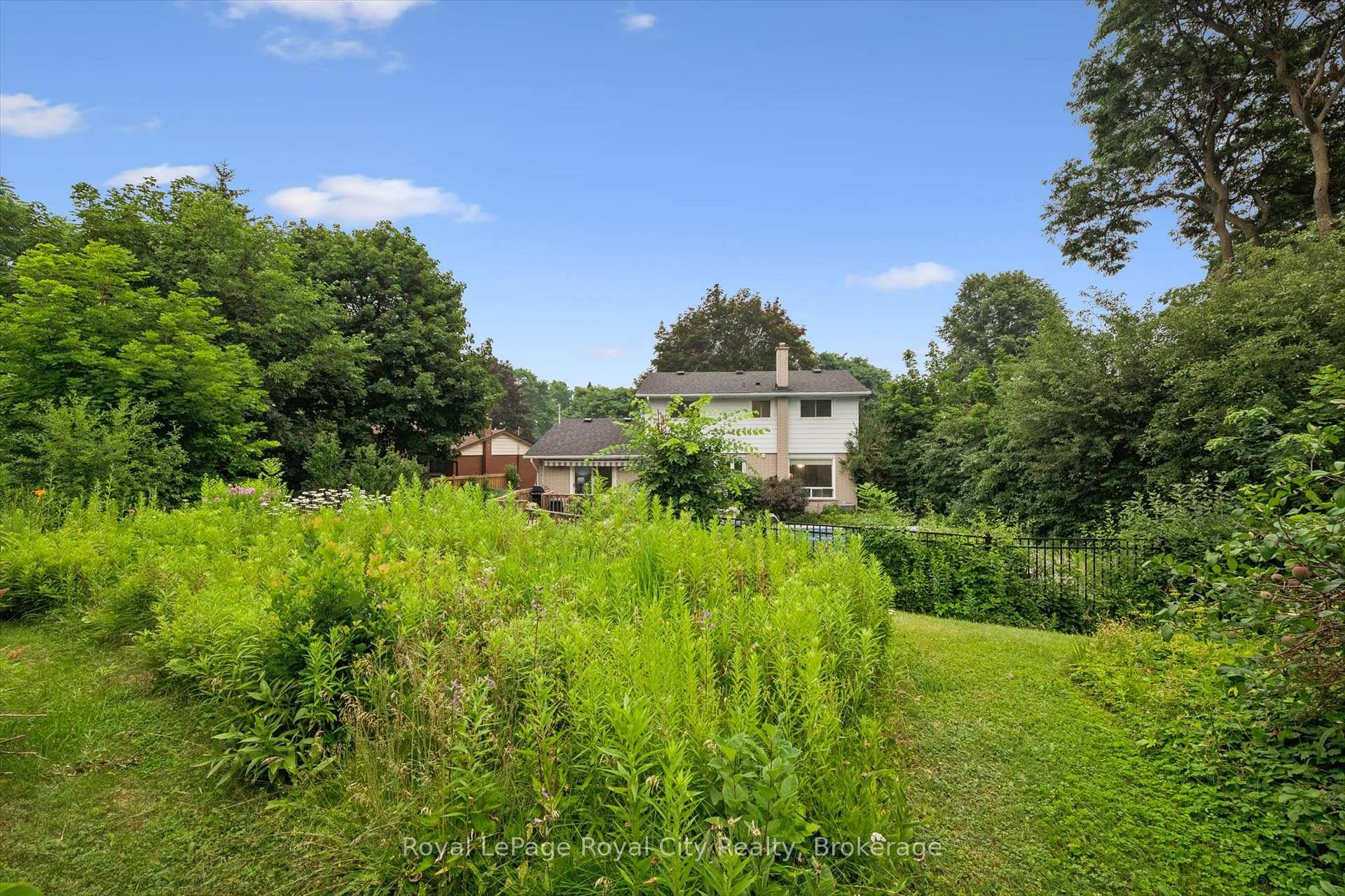 Photo 37 of 30 Westminster Avenue, Guelph, St. George's — HOMEH