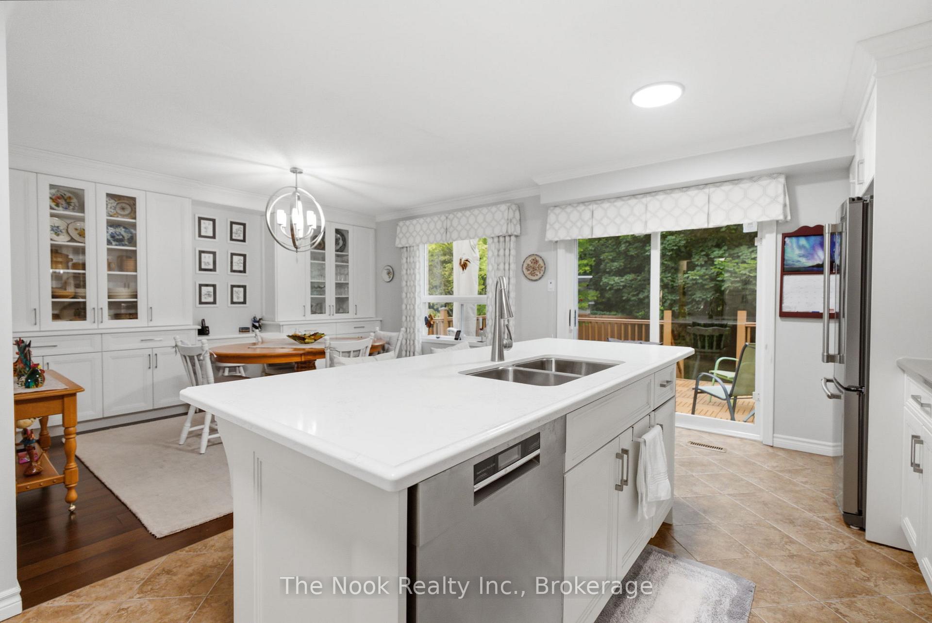 Photo 10 of 10 Orr Court, Clarington, Bowmanville — HOMEH