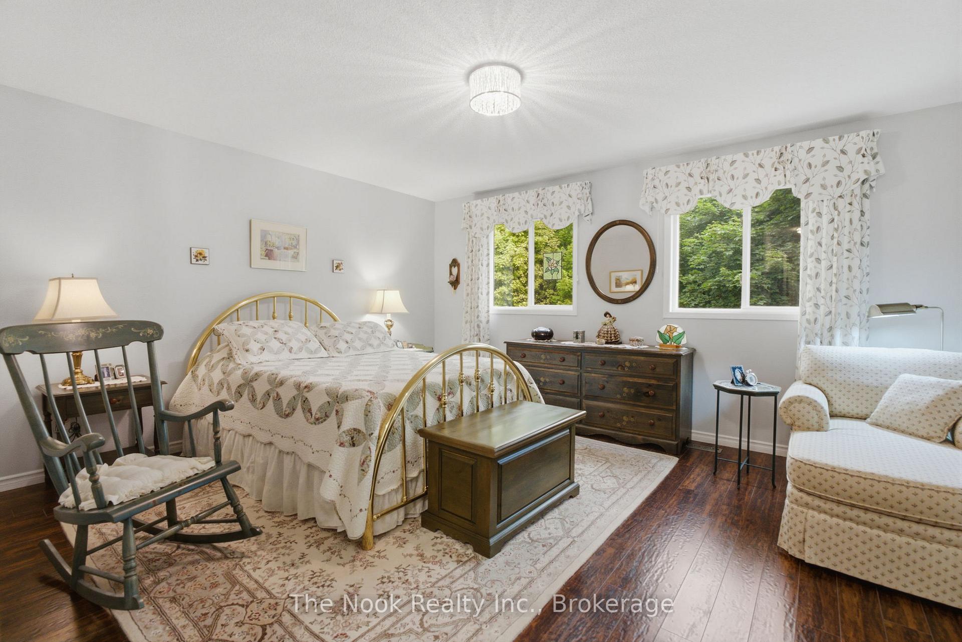 Photo 18 of 10 Orr Court, Clarington, Bowmanville — HOMEH