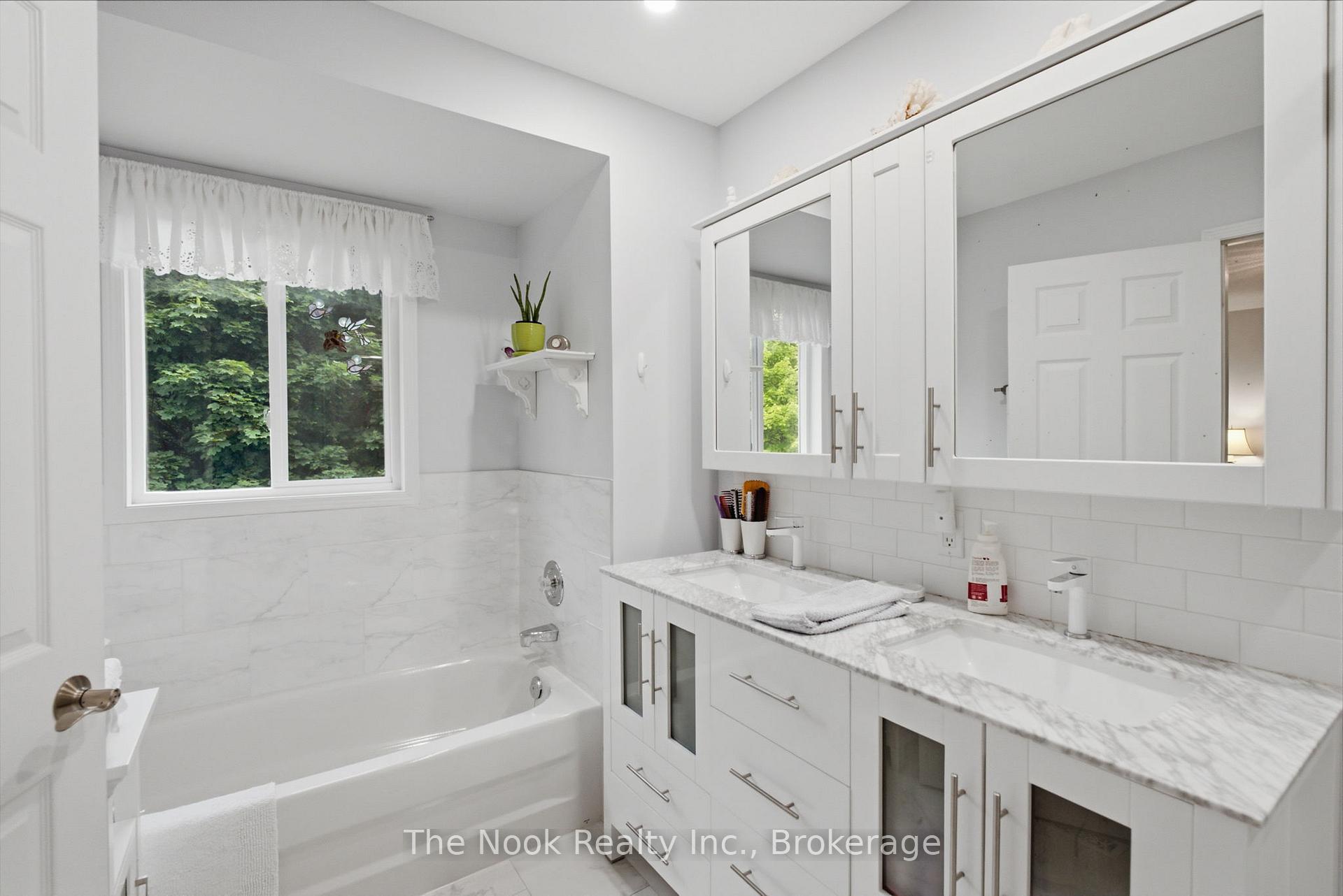 Photo 20 of 10 Orr Court, Clarington, Bowmanville — HOMEH