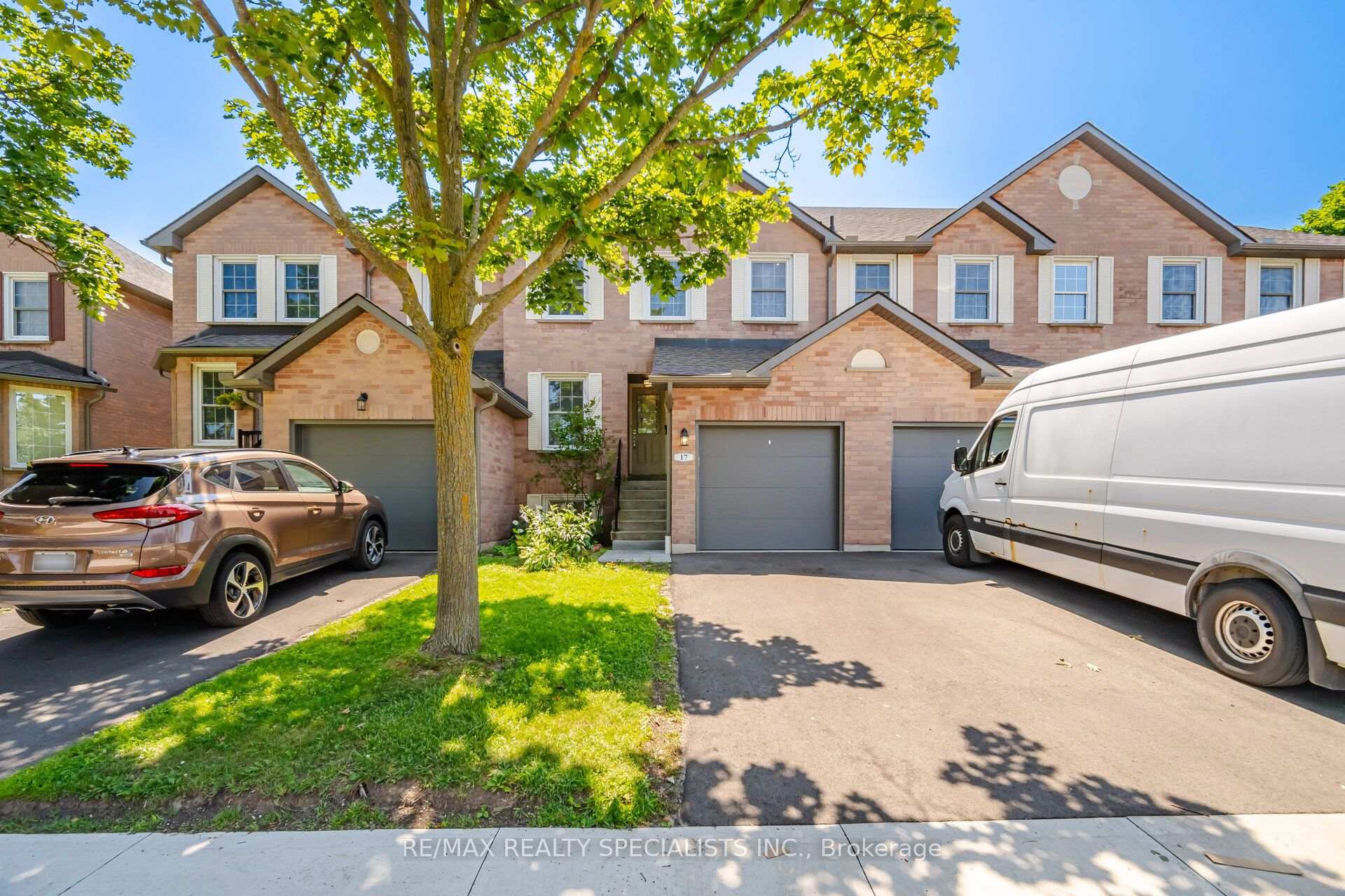 Photo 2 of Unit 17, 2935 Headon Forest Drive, Burlington, Headon — HOMEH